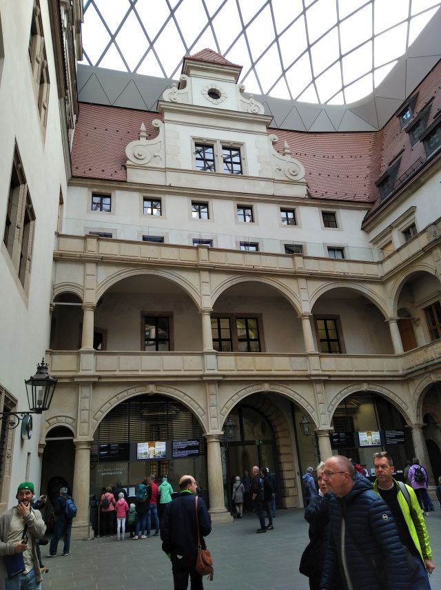 Zámecké nádvoří 